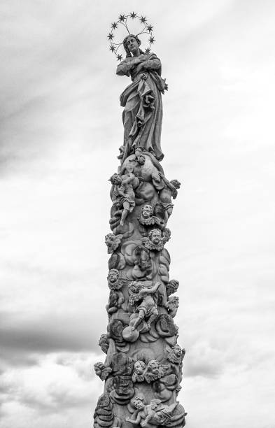 baroque plaque column (immaculata) in city kosice in slovakia - immaculata imagens e fotografias de stock