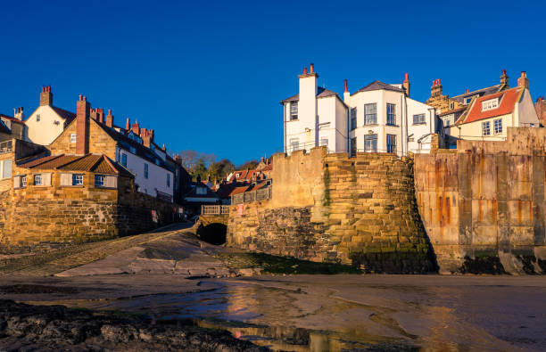 zatoka robin hoods - robin hoods bay zdjęcia i obrazy z banku zdjęć