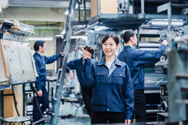 istock Factory staff woman pointing out recommendations 1482185237