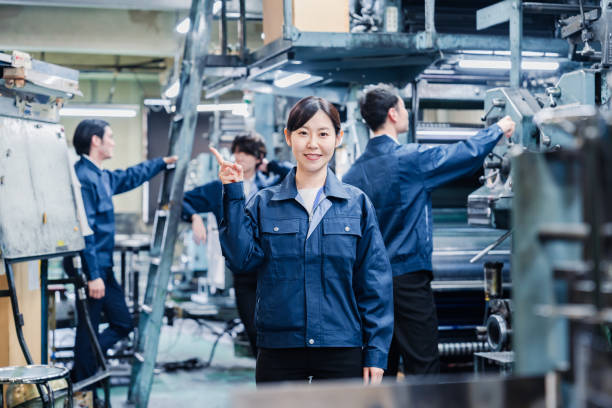 istock Factory staff woman pointing out recommendations 1482185241