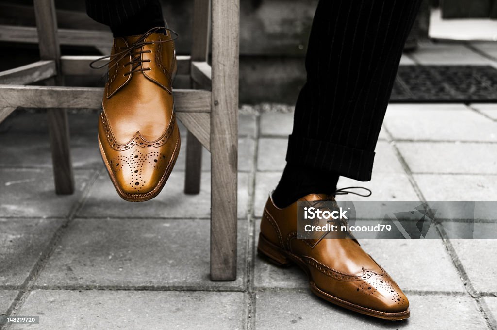 Seducir Brillante brillo Hombre Zapatos Carosdetalles De Boda Foto de stock y más banco de imágenes  de Calzado - Calzado, Hombres, Cuero - iStock
