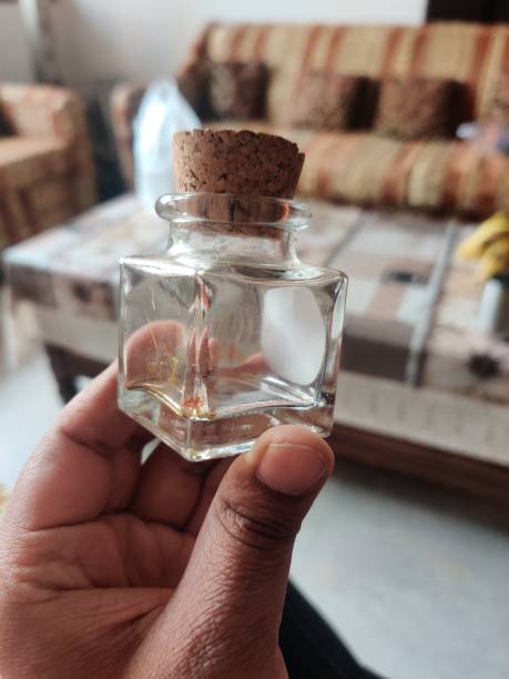 istock Mini Square Storage Cork Lid Glass Jar 1482237437