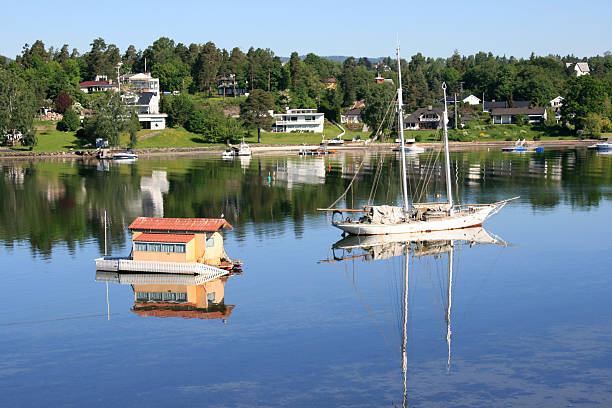 istock Sailboat and houseboat 148225950