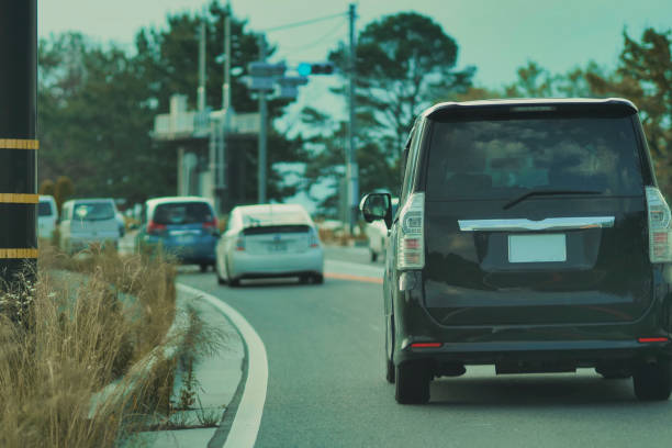 istock Drive image and rear of car 1482284399