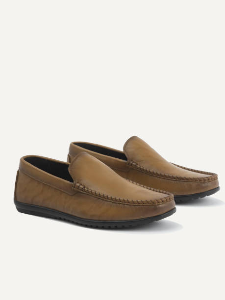 istock men's leather shoes 1482312900