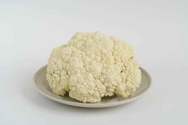 couve-flor fresca - cauliflower portion growth vegetable - fotografias e filmes do acervo