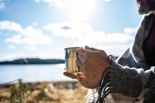 Aspirational lifestyle and digital detox.