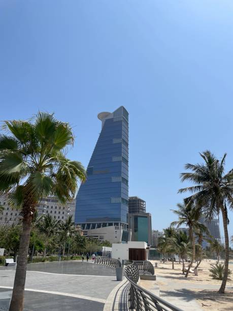 Jeddah Corniche This photo features the famous Jeddah Corniche, a landmark of the costal city saudi arabia jeddah landscape stock pictures, royalty-free photos & images