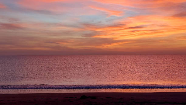 istock sunrise at sea 1482359508