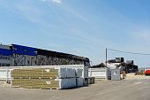 baustelle-nach-lagerbrand-verbrannte-strukturen-lagerung-von-sandwichelementen-auf-der.jpg?b=1&s=170x170&k=20&c=me7-vsyIbPq_yEYD-2IrJC2HRknOpYrHV3rGxc2XVfA=