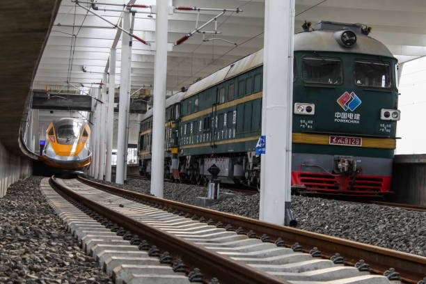 indonésia ferrovia de alta velocidade jacarta - bandung na indonésia - algi - fotografias e filmes do acervo