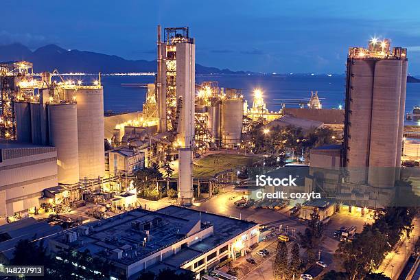 Zement Plant Stockfoto und mehr Bilder von Zementfabrik - Zementfabrik, Nacht, Turm - Bauwerk