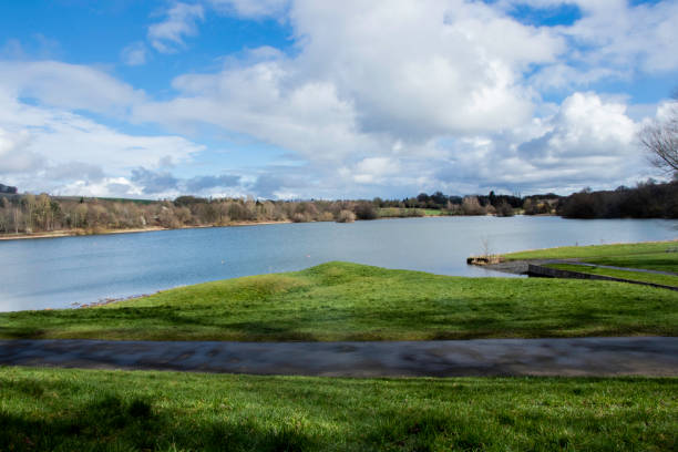 zdjęcie krajobrazu linlithgow loch - linlithgow palace zdjęcia i obrazy z banku zdjęć