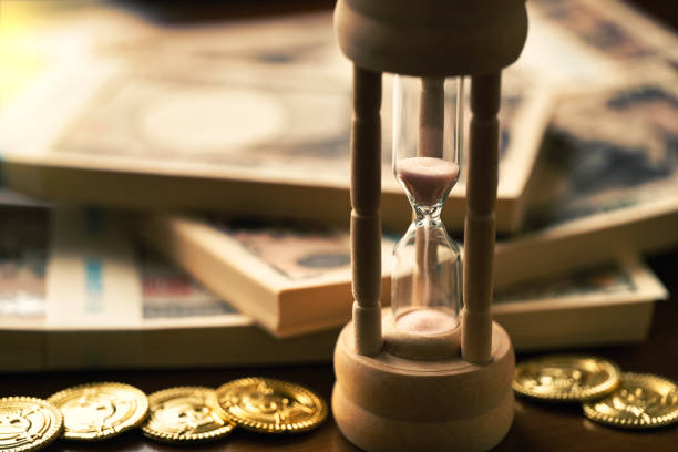 istock Pink hourglass and Japanese wad 1482509084