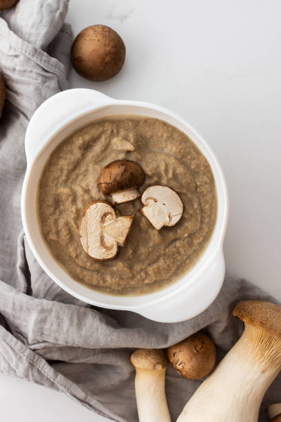 mushroom cream soup - mushroom stem cap plate imagens e fotografias de stock