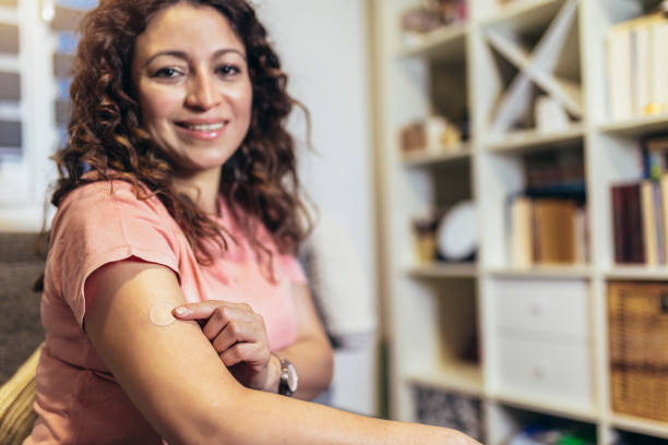 istock Woman at home using products for hormone replacement therapy. 1482800015