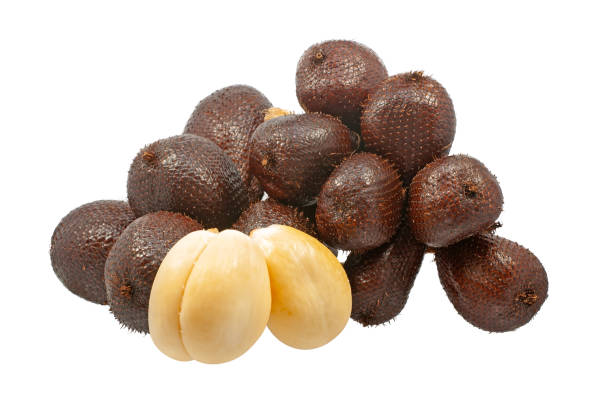 istock Snack skin fruit or Salak fruit isolated on white background 1482819942