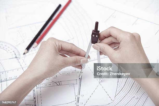 Engineering Stockfoto und mehr Bilder von Arbeiten - Arbeiten, Architektur, Ausrüstung und Geräte