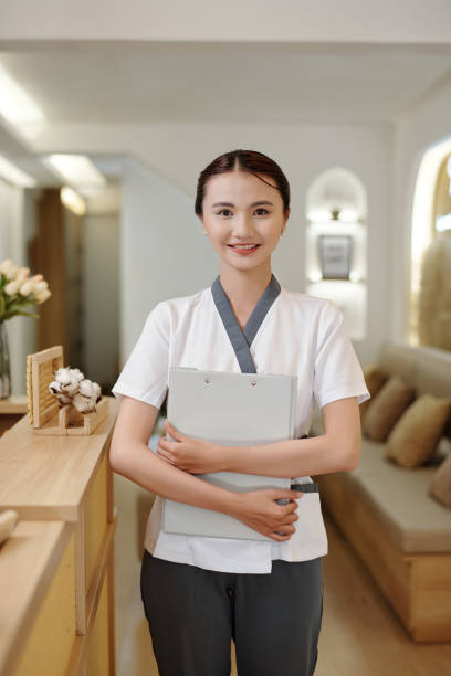 istock Beauty Salon Receptionist 1482994006