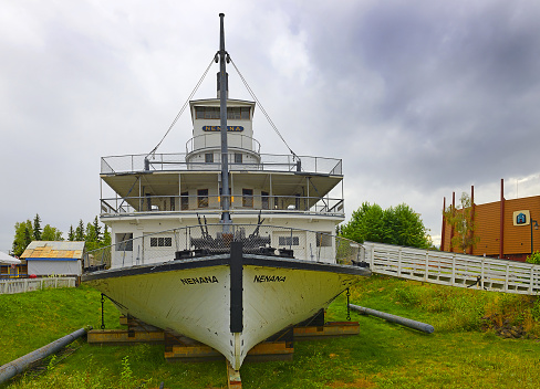 Nenana sternwheeler in Pioneer Park, Fairbanks. The SS Nenana is a old wooden-hull sternwheeler, in service from 1933 to 1954. Alaska, USA