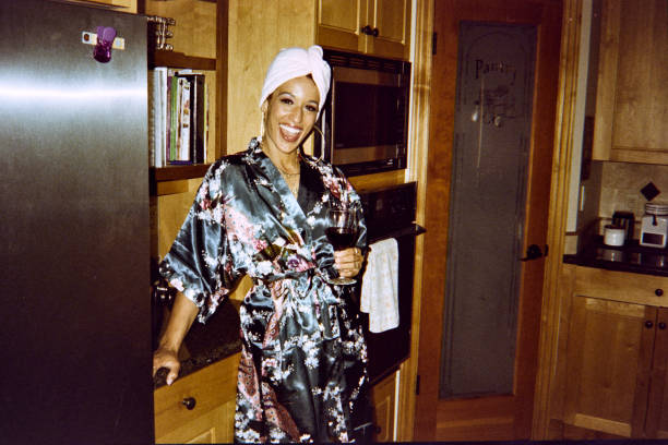 istock Retro Woman at Home - 35mm Film Scan 1483095404