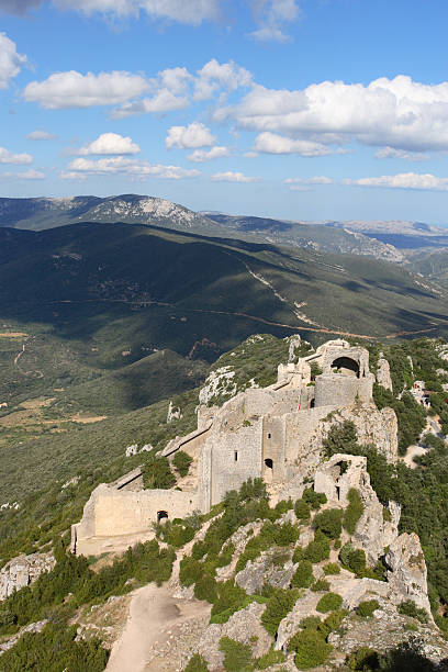 Cтоковое фото Средневековый замок в Франции (Peyrepertuse