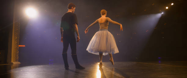 istock Dance partners rehearse ballet choreography 1483166999