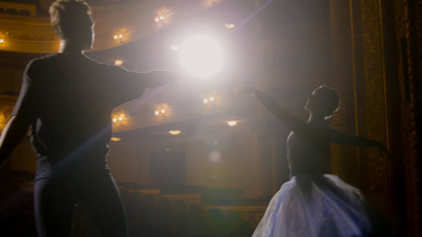 istock Pair of classical ballet dancers on rehearsal 1483177288