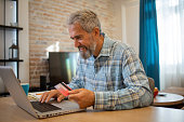 online-shopping.jpg?b=1&s=170x170&k=20&c
