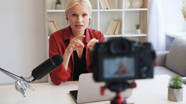 istock Video blog interview streaming influencer woman 1483197758