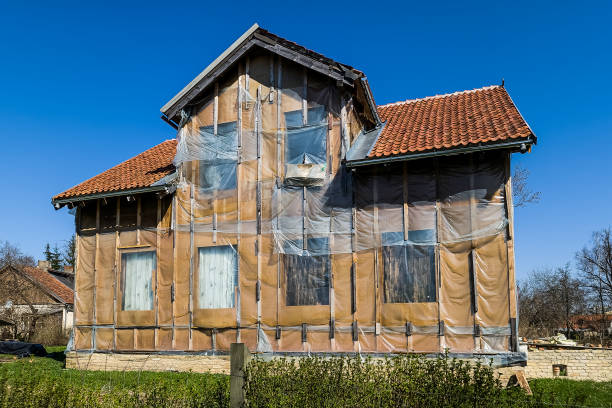 istock Construction of a house on sunny day. 1483352494