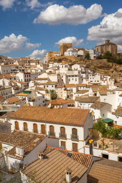 istock View of Setenil de las Bodegas 1483361300
