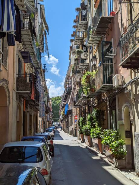 istock Narrow street in Palermo 1483375053