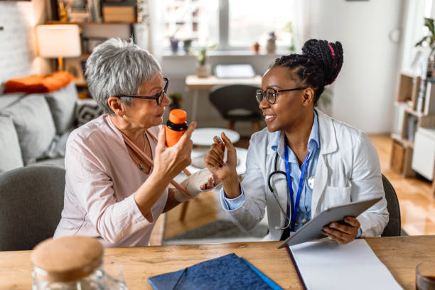 istock Home visiting doctor consultations 1483379761