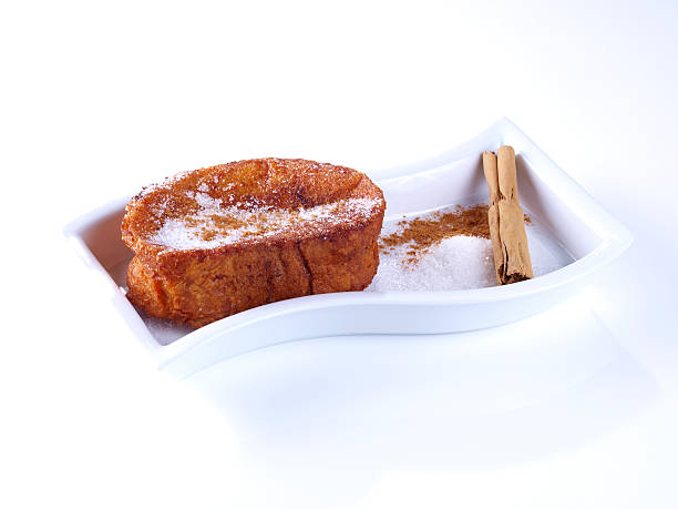 torrijas – французский тост - pan perdu стоковые фото и изображения