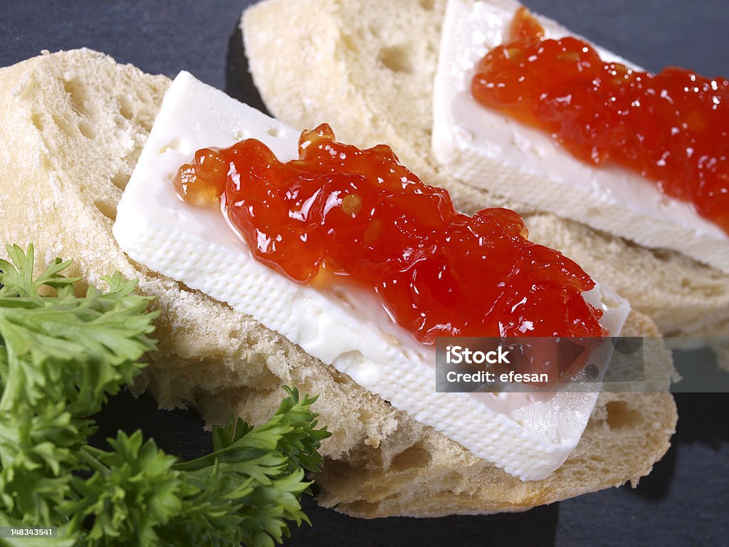 Formaggio fresco & di pomodoro Marmellata tapas - Foto stock royalty-free di Alimentazione sana