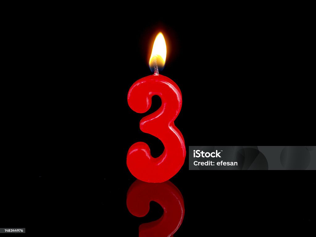 Anniversario-compleanno candele. Nr. 3 - Foto stock royalty-free di Candela - Attrezzatura per illuminazione