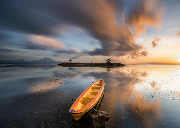 istock sunrise in sanur beach bali 1483470113