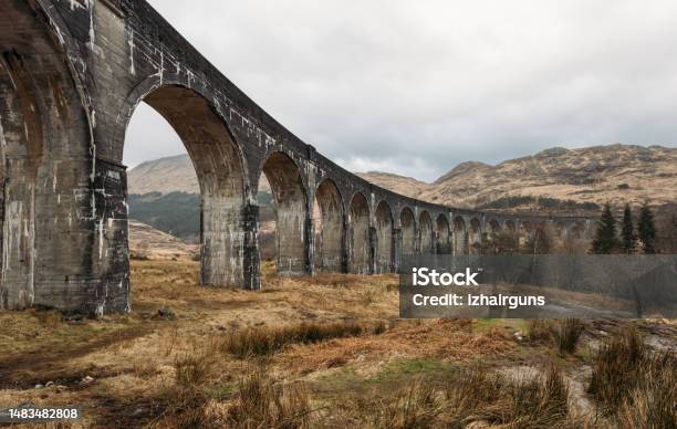 Glenfinnan Viaduct In West Highland Line In Glenfinnan In Schottland Stock Photo - Download Image Now
