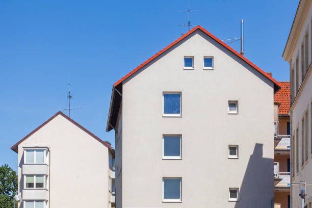 istock White bright residential building, side view, Hanover, Germany 1483487465