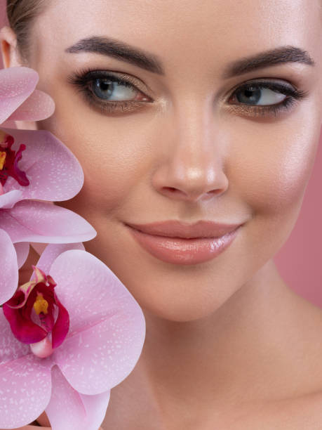 istock Beautiful girl 1483506723