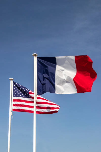 istock French and American country flags 1483521673