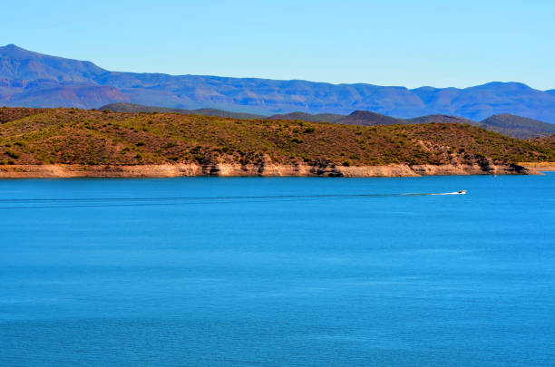 istock Autumn at Saguaro lake in Arizona 1483549832