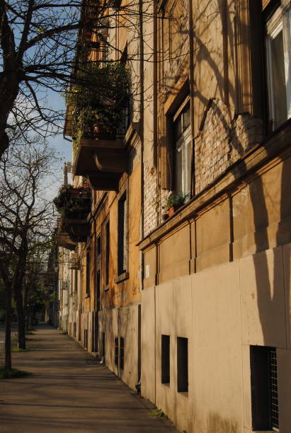 istock City street old building 1483661530