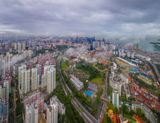 panorama vista aérea de la ciudad de singapur en la hora del amanecer de la mañana - city of sunrise sunrise time travel locations fotografías e imágenes de stock