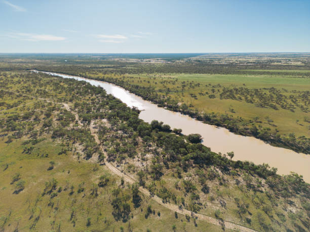 istock Thomson River near Longreach, Outback Queensland 1483735220