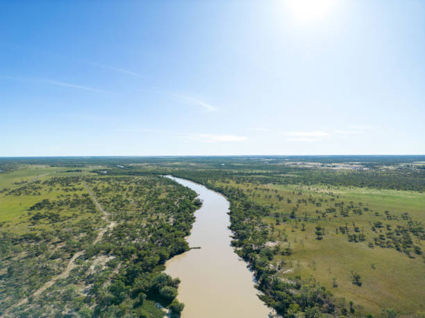 istock Thomson River near Longreach, Outback Queensland 1483735255