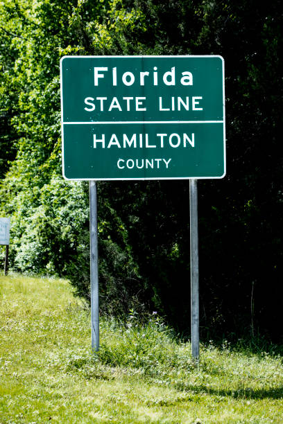 State Line Welcomesign 720+ Florida Welcome Sign Stock Photos, Pictures & Royalty-Free Images ...