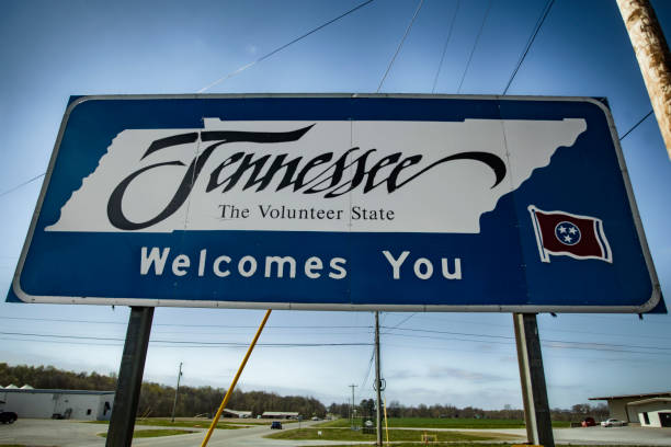 istock Welcome to Tennessee Sign 1 1483837560