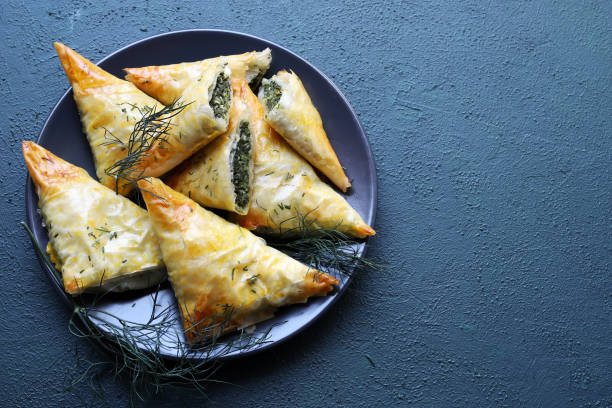 Spanakopita Vegana Crocante com Tofu e Espinafres - receita deliciosa profissional - passo 1
